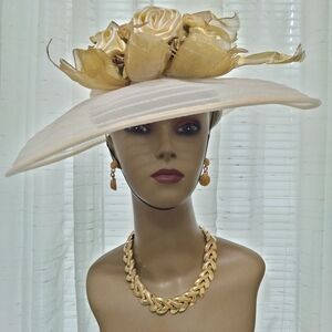 NWT Kentucky Derby Ex Wide Brim Women's Hat with Neck strap